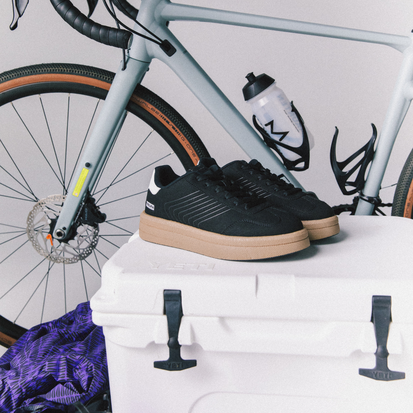 Comfort e stile in ufficio: come indossare le sneakers Fessura in chiave business casual